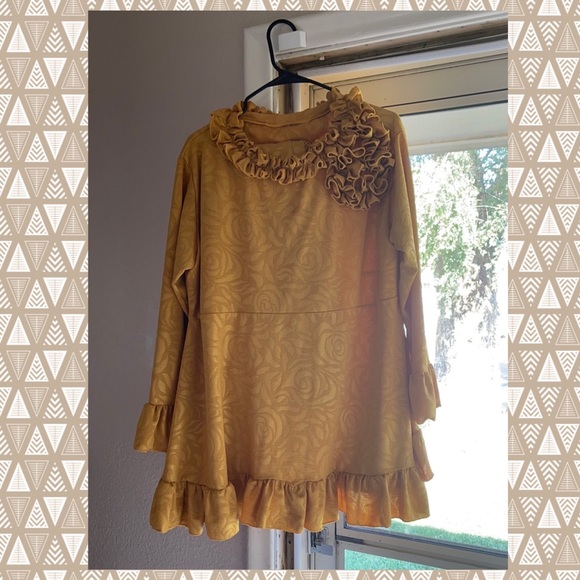 None Tops - Custom made OUTFIT 🤗